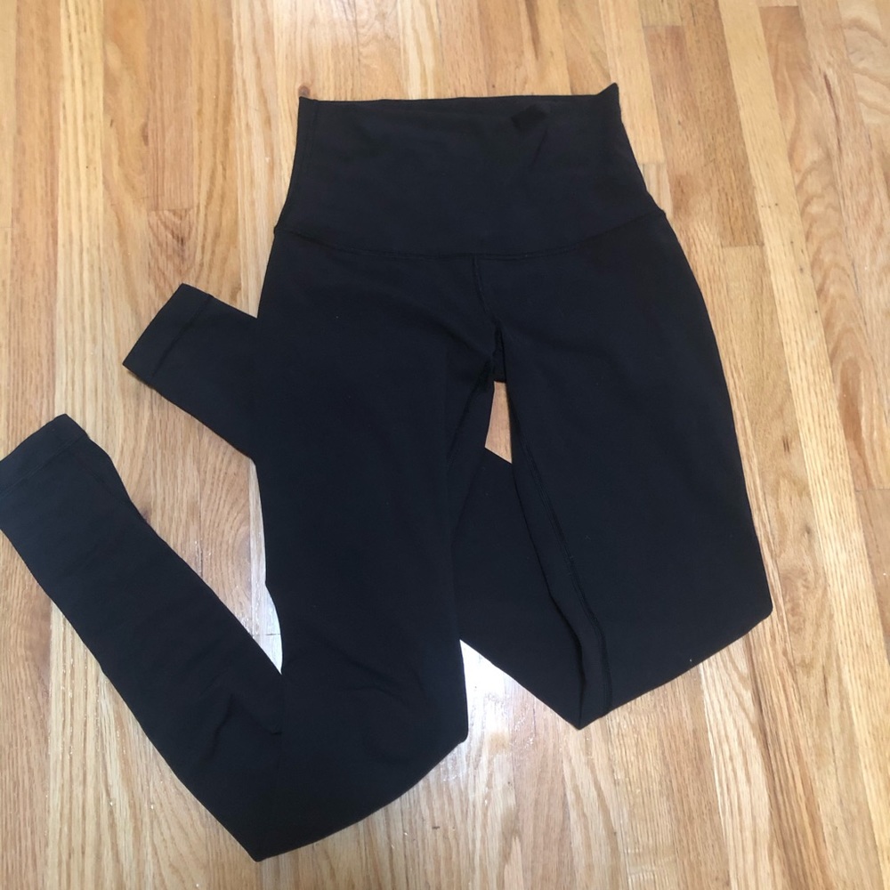 Winter Under LuLulemon leggings